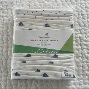 NWT Copper Pearl Three-Layer Quilt in Cloud Dream Print